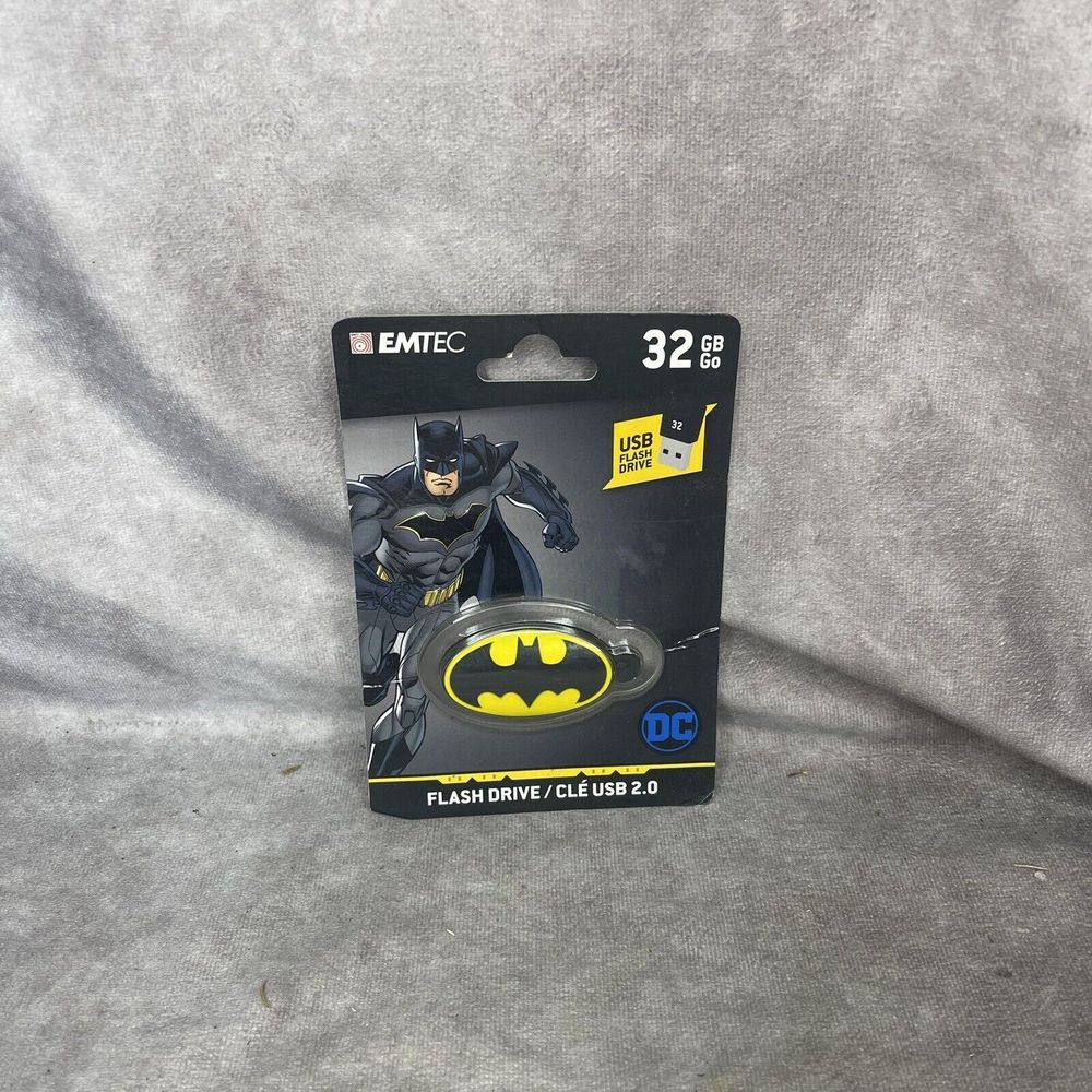 Emtec Batman USB 32 GB Flash Drive/Keychain Back to School New Sealed